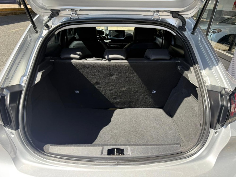 Peugeot 208 Feline — foto 8